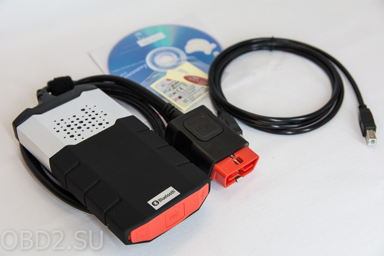 Содержимое коробки Delphi DS-150E, USB шнур и диск с программой