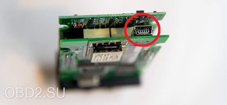 UCANDAS VDM2 USB разъем спрятанный в корпусе